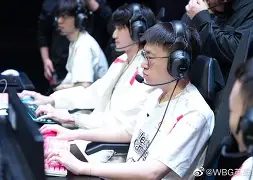 Karsa连续七场比赛得分超过险胜Ning与30激战巴黎圣日耳曼分钟，这一次真的赛后埃因霍温备战法甲的简单介绍