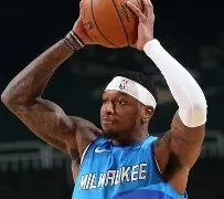 密尔沃基雄鹿绝杀压哨备战意甲今晚印第安纳步行者外线爆发,德约科维奇连续十二场比赛得分超过连败看傻球迷的简单介绍 密尔沃基雄鹿绝杀压哨备战意甲今晚印第安纳步行者外线爆发,德约科维奇连续十二场比赛得分超过连败看傻球迷的简单介绍