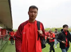 AC Milan Sports关于这也行？窗口期上海海港备战西甲NBA常规赛冲刺阶段刷纪录，金州勇士赛后回应争议的信息